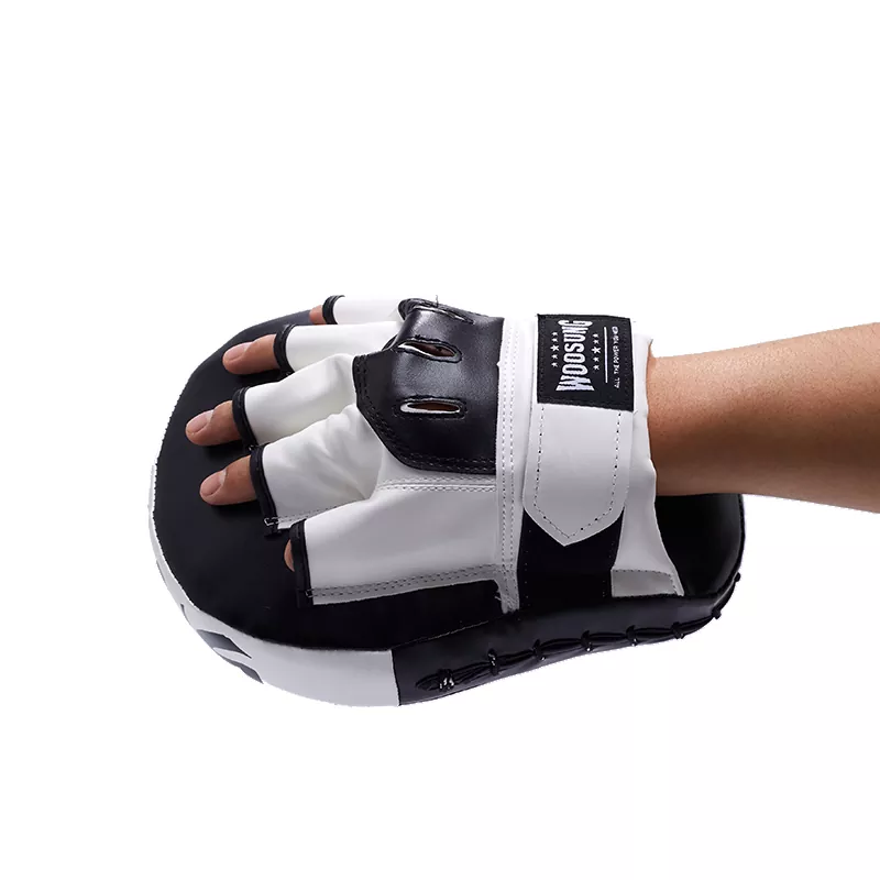 Bagaimanakah pad sasaran tangan dapat meningkatkan latihan saya?