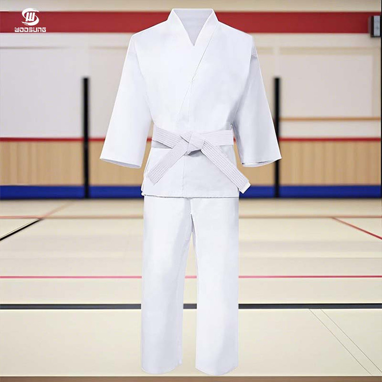 Uniform Karate Super Ringan